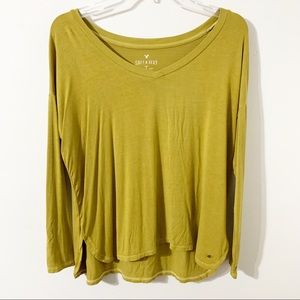 American Eagle Soft and Sexy T Long Sleeve Top Tee Mustard Yellow Rounded V-neck